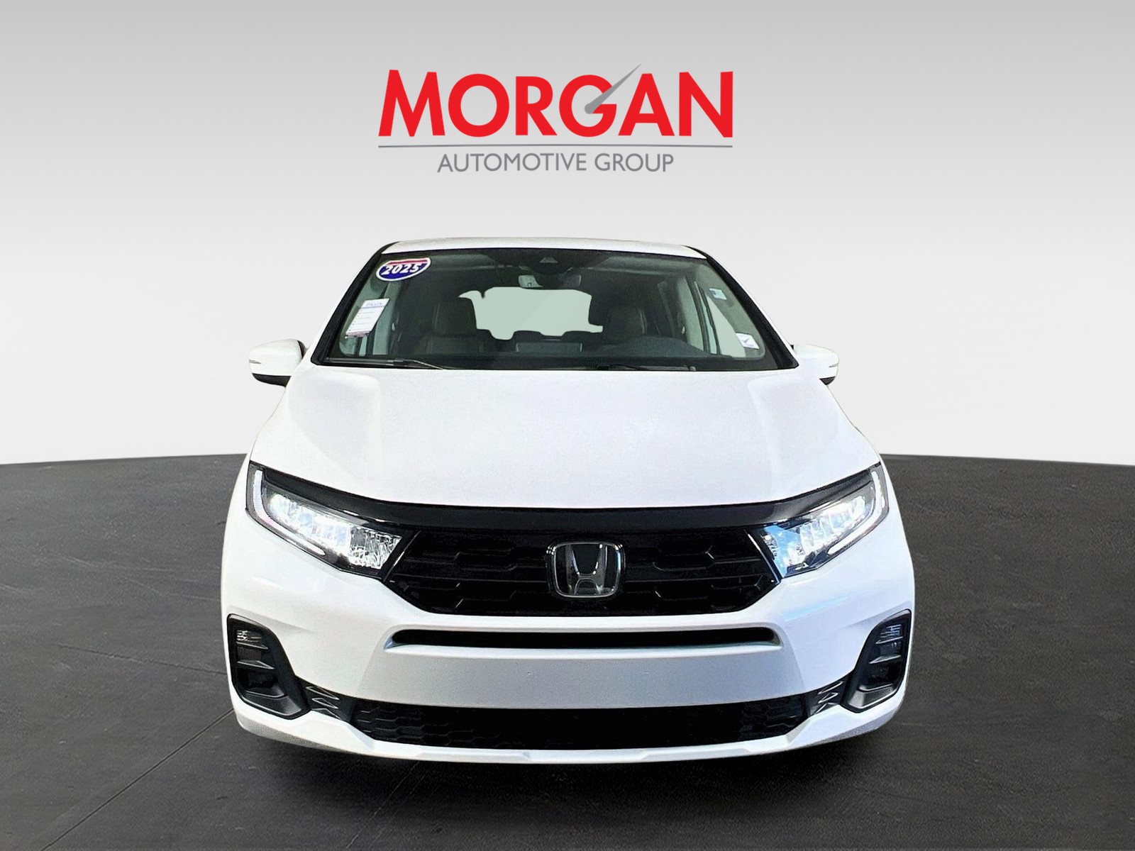 Used 2025  Honda Touring image 3