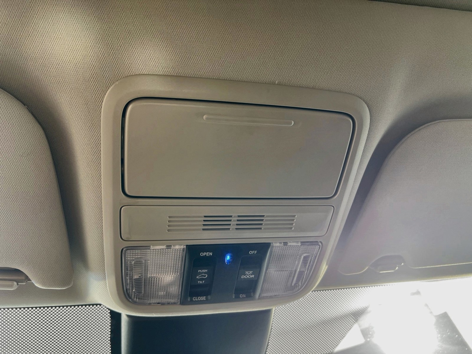 Used 2025  Honda Touring image 20