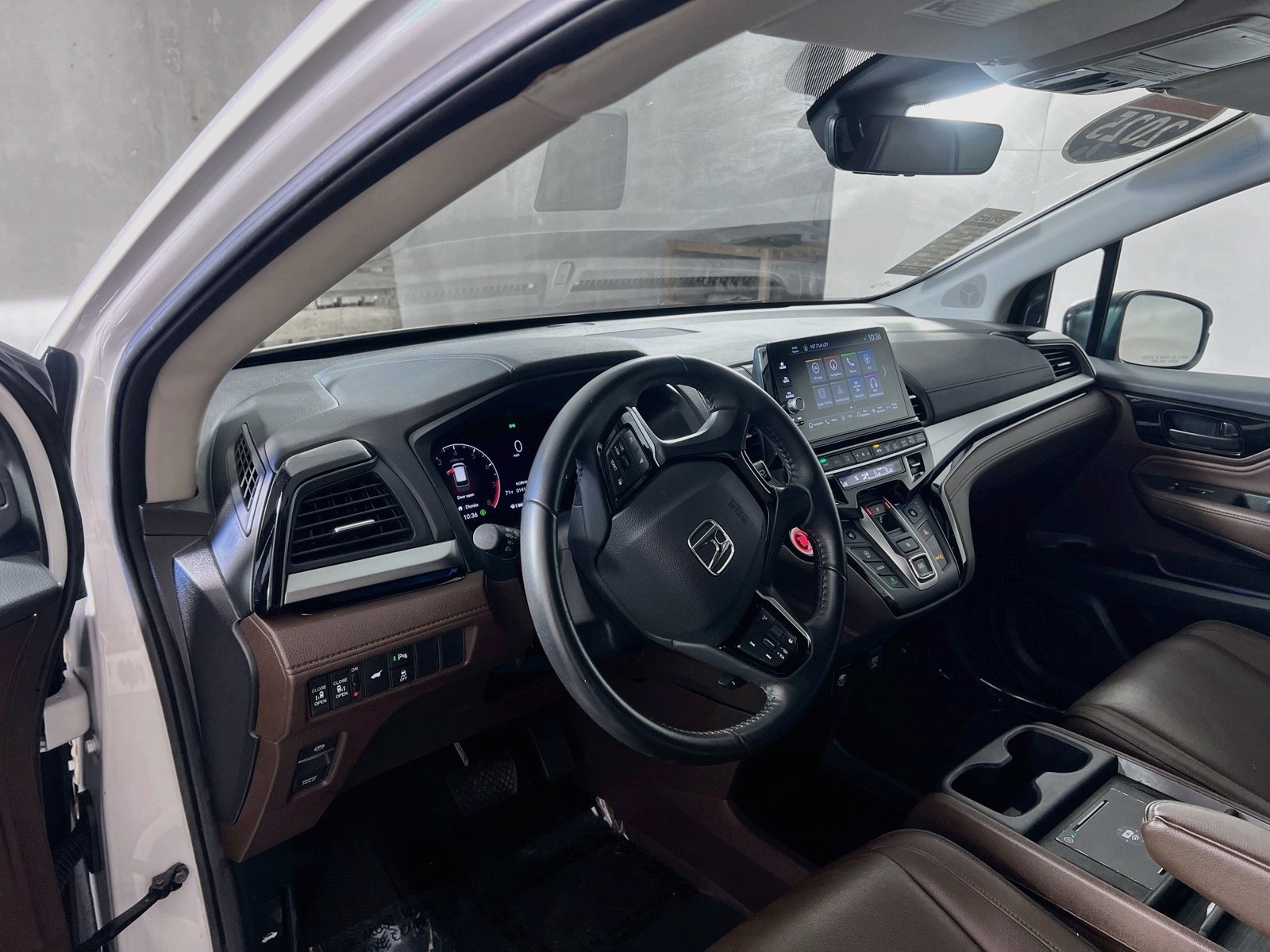 Used 2025  Honda Touring image 11