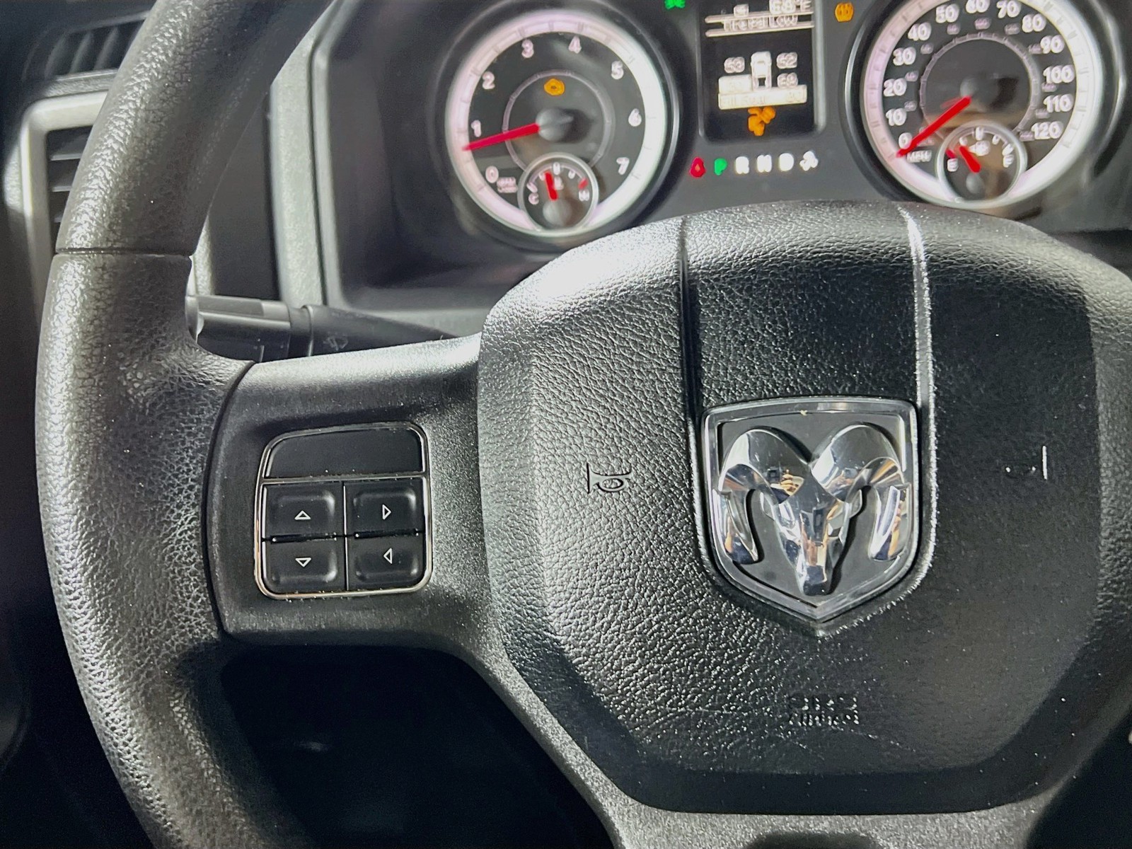 Used 2014 White Ram Tradesman image 16