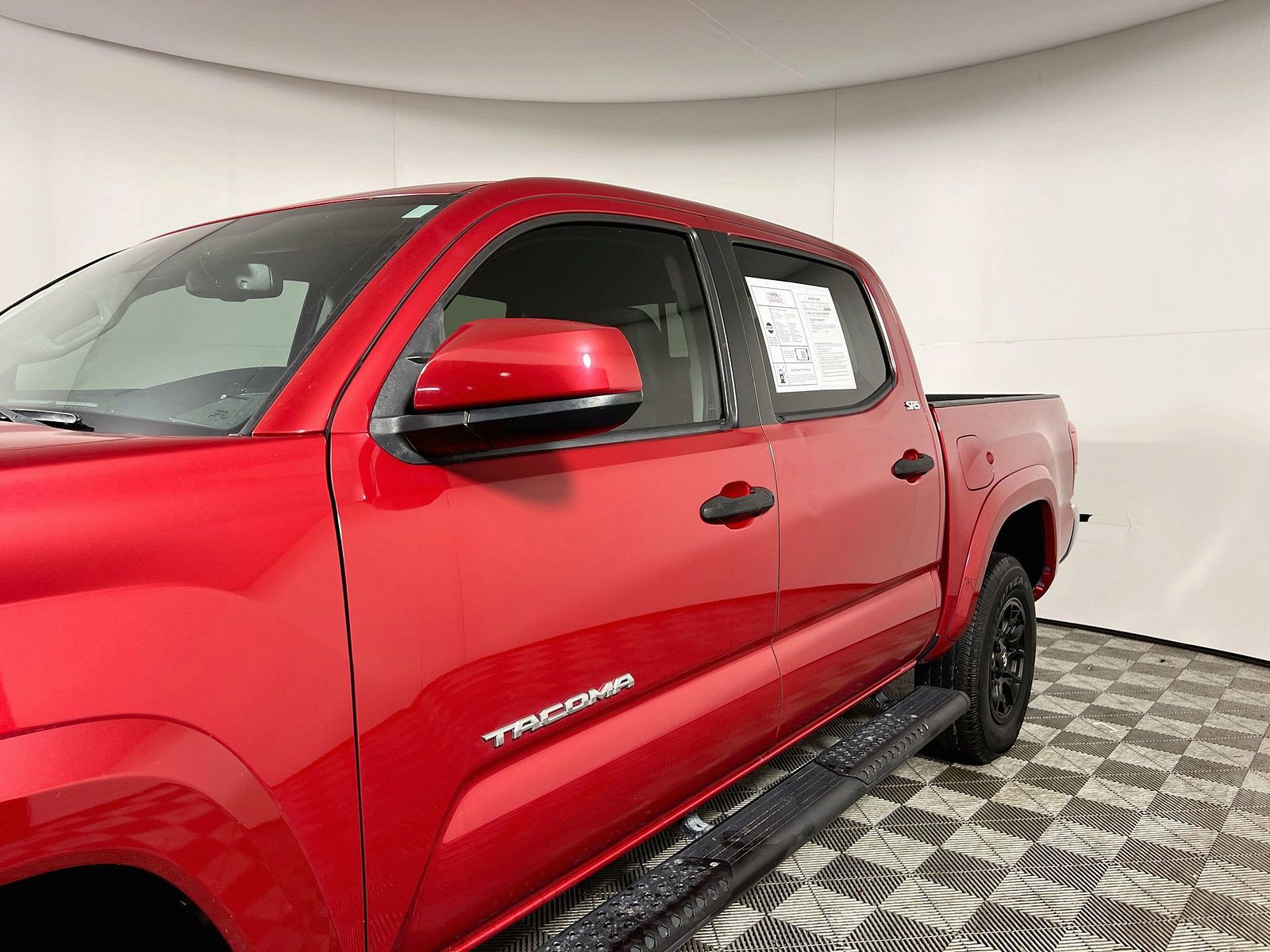 Used 2021 Red Toyota SR5 image 9