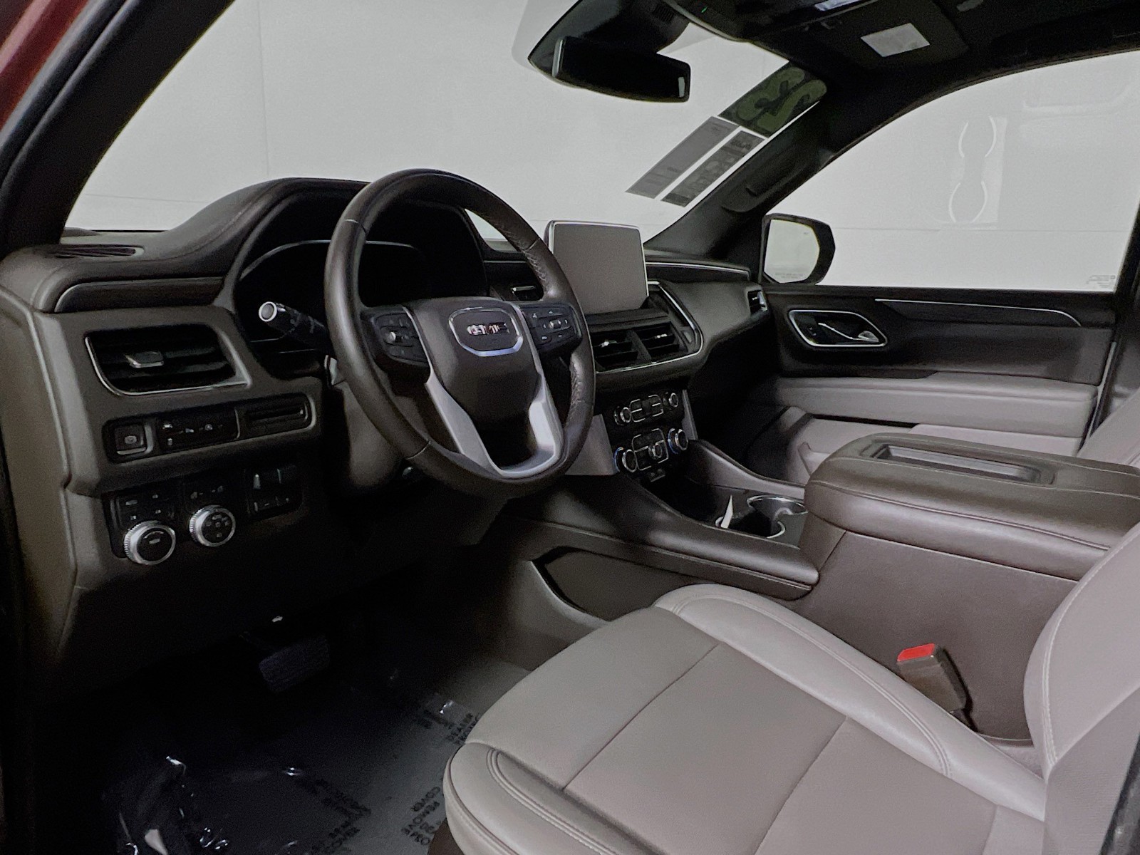 Used 2023  GMC SLT image 26