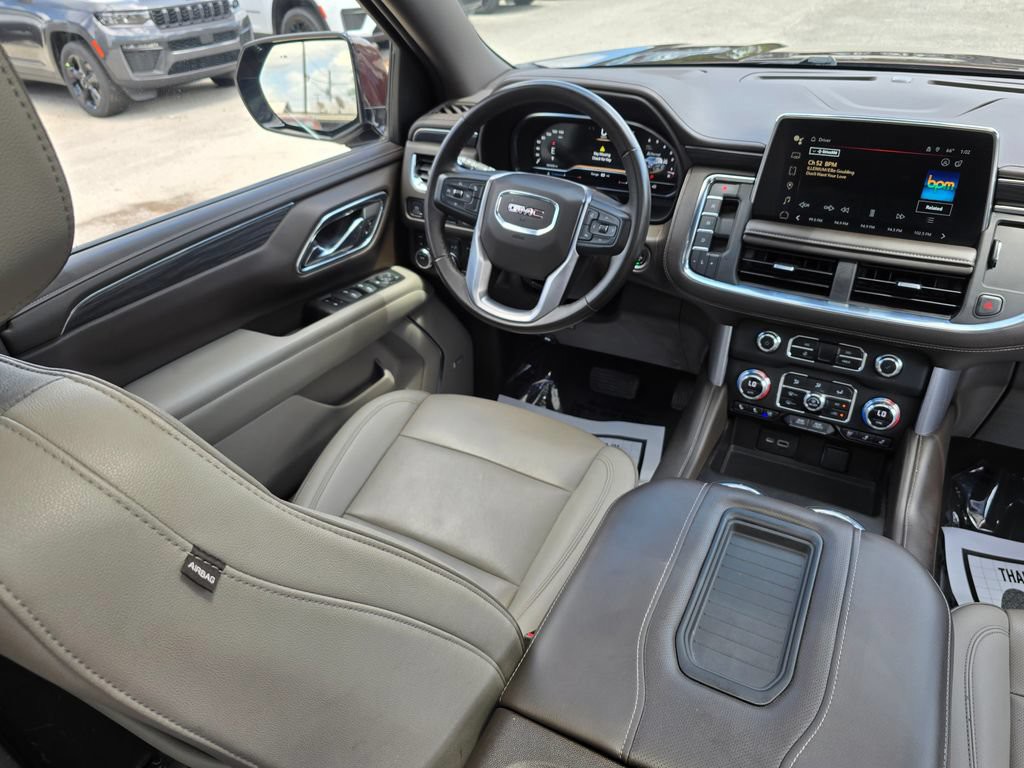 Used 2023  GMC SLT image 34