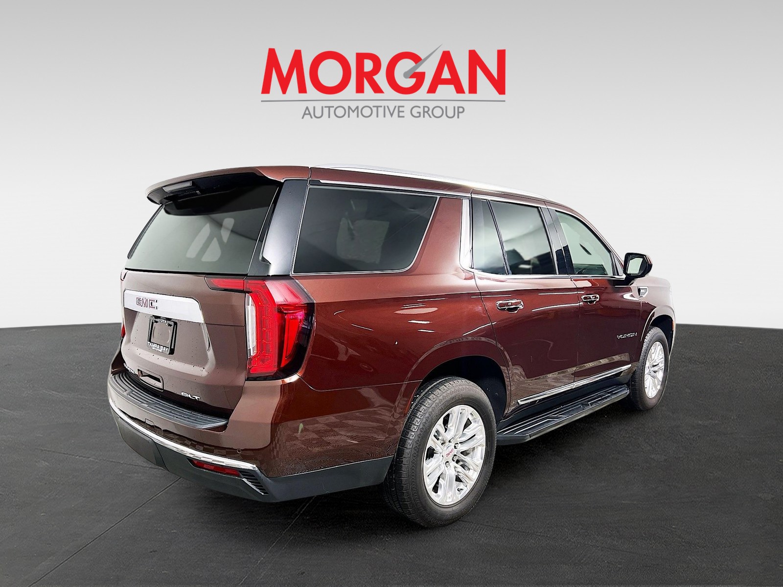 Used 2023  GMC SLT image 3