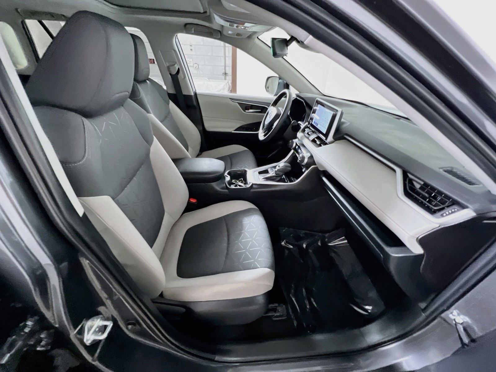 Certified Used 2025 Gray Toyota XLE image 28