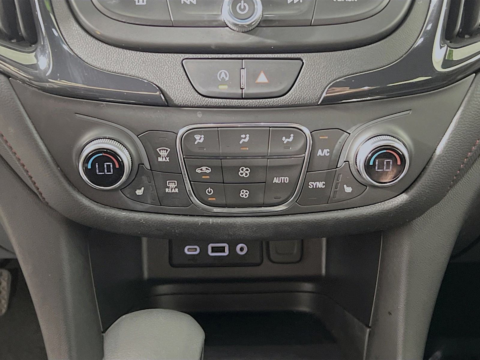 2023 Chevrolet Equinox RS - Photo 23