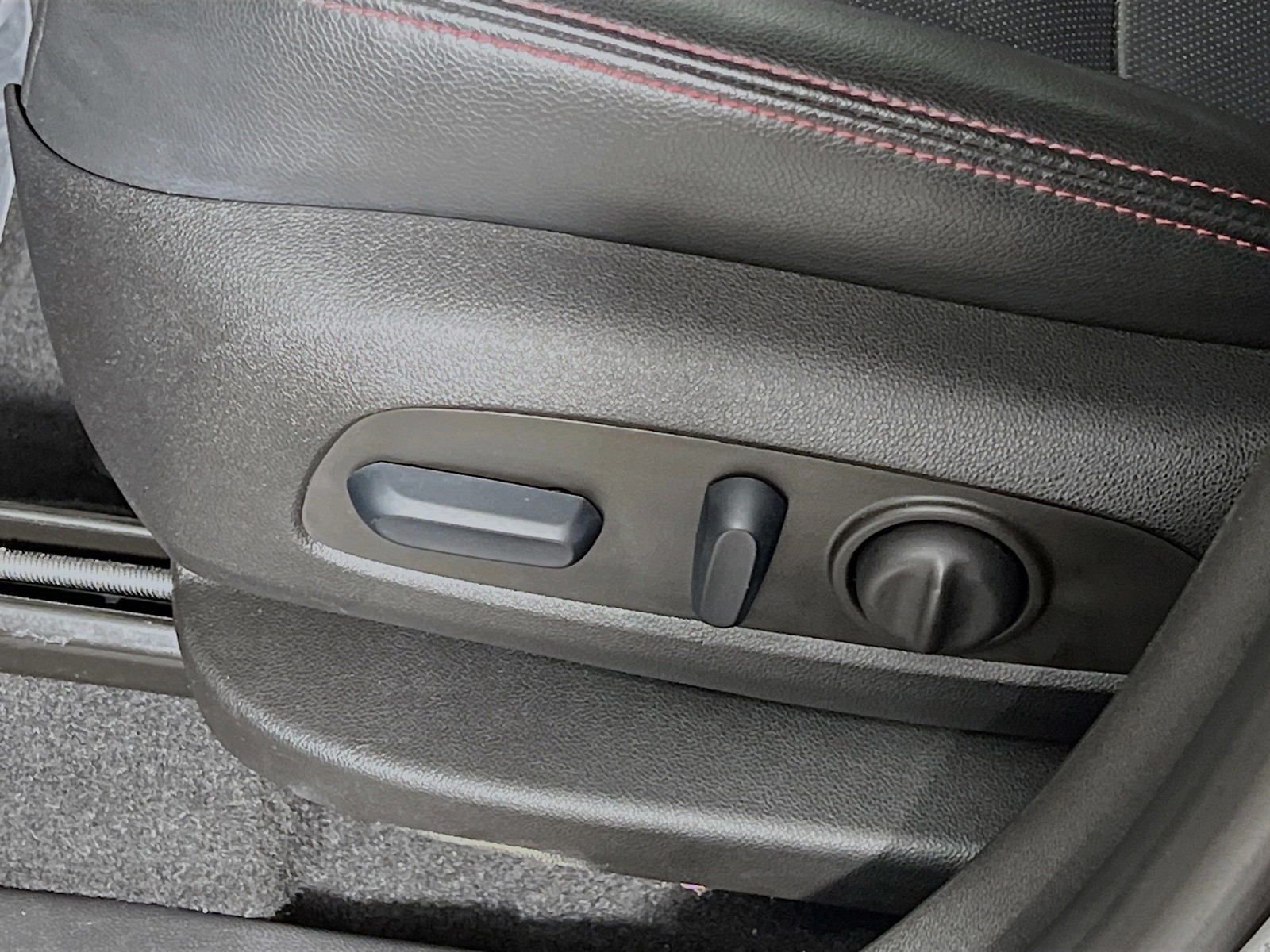 2023 Chevrolet Equinox RS - Photo 13