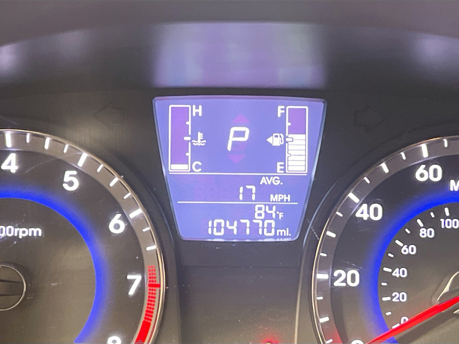 Used 2016 Beige Hyundai SE image 16