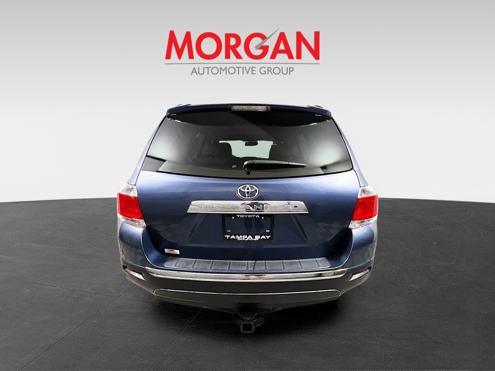Used 2013 Blue Toyota Limited image 4