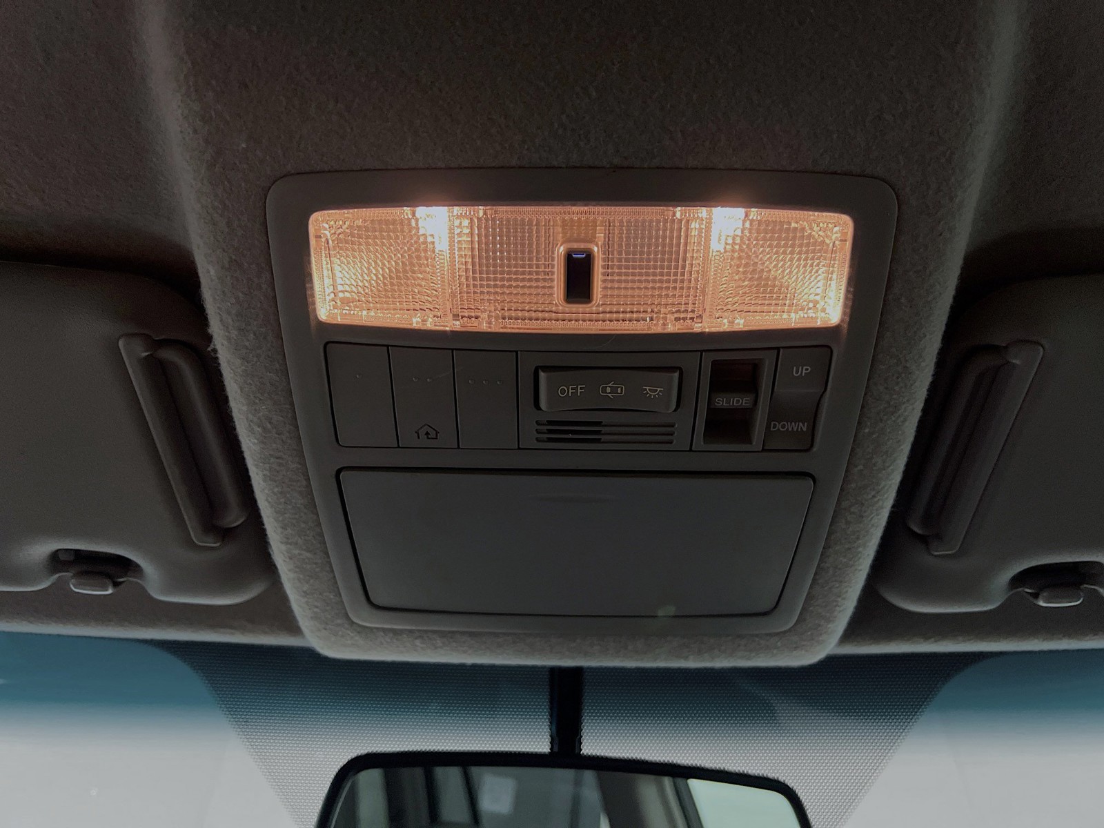 Used 2013 Blue Toyota Limited image 18