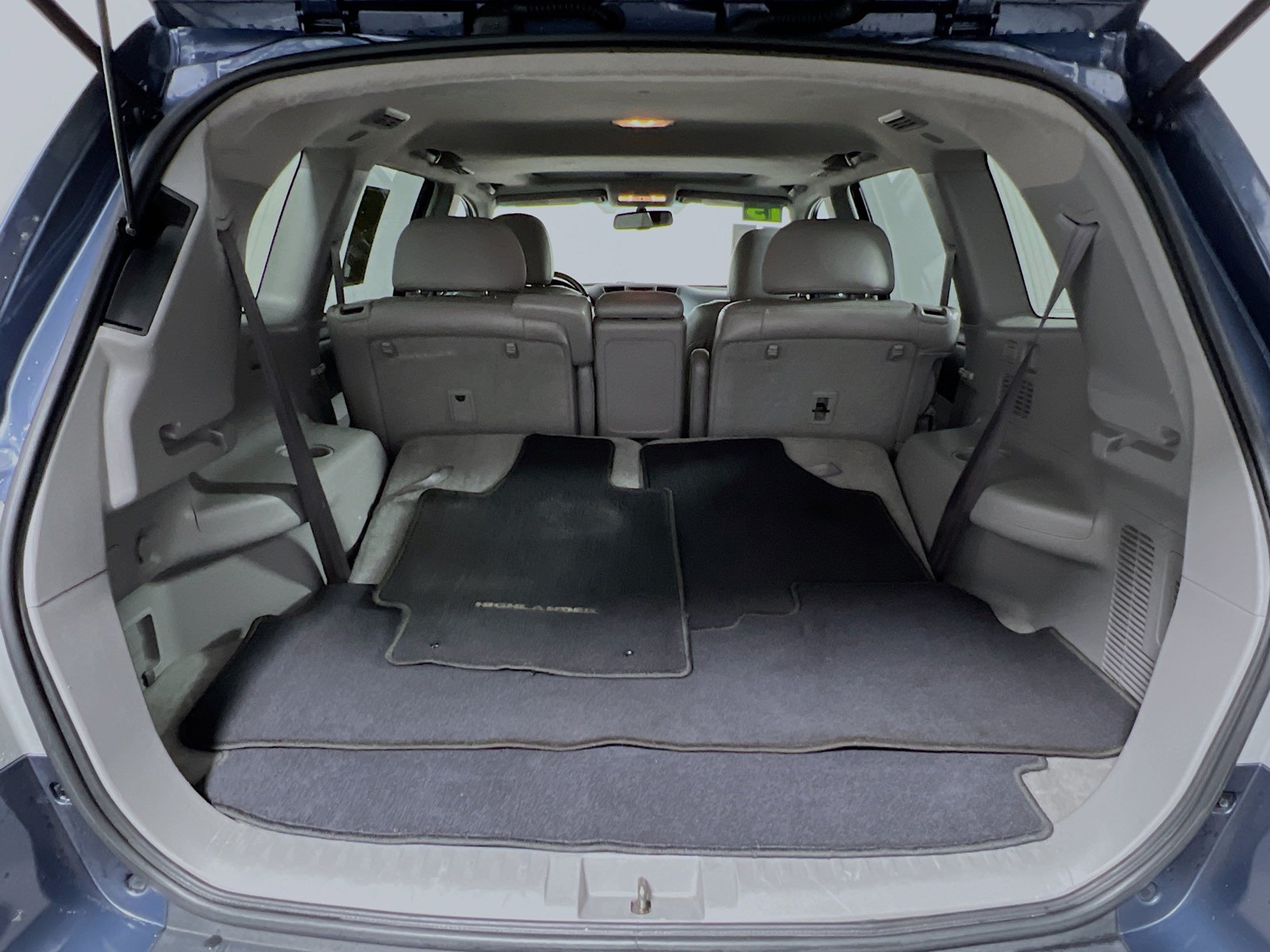 Used 2013 Blue Toyota Limited image 30