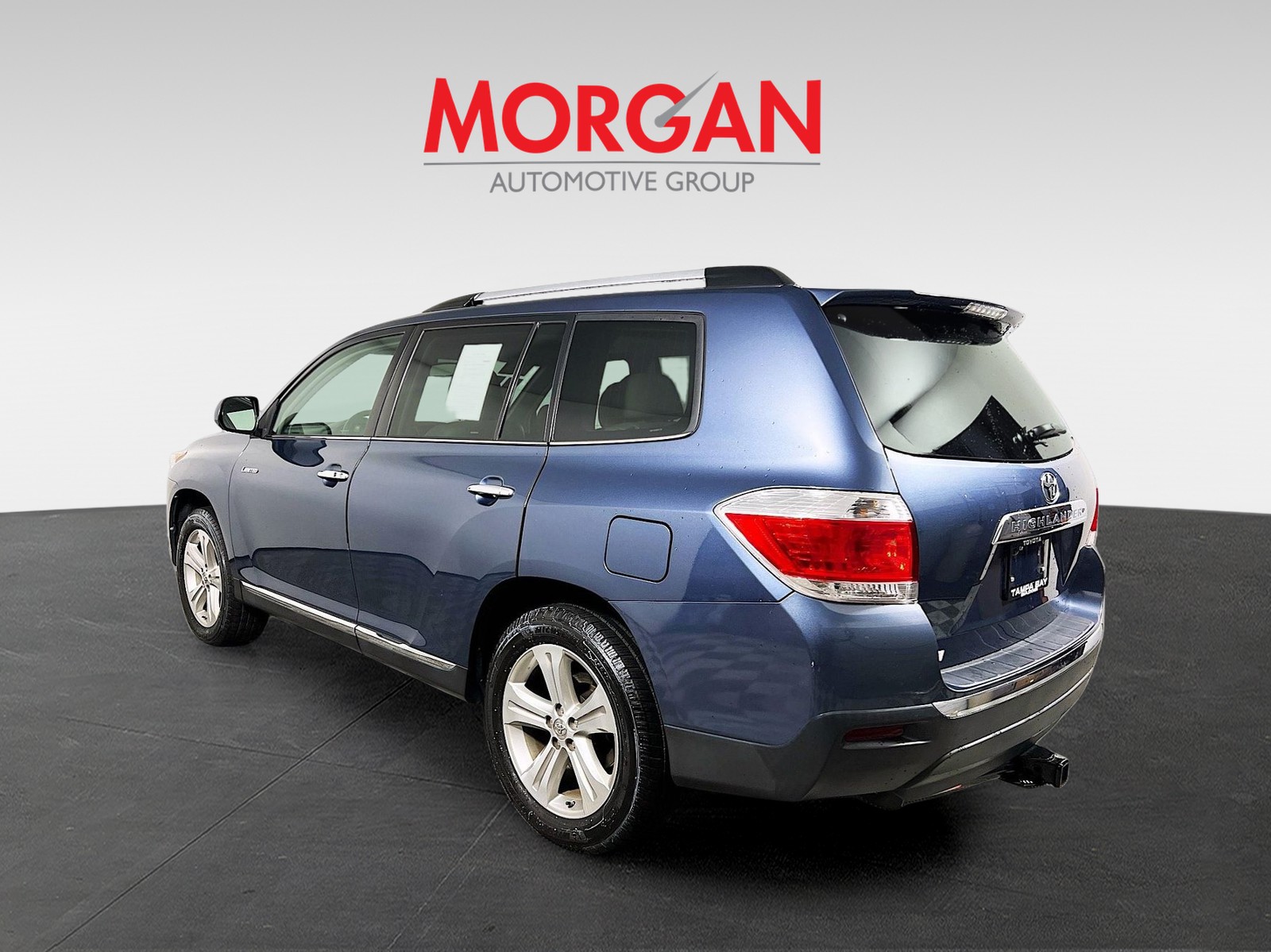 Used 2013 Blue Toyota Limited image 5