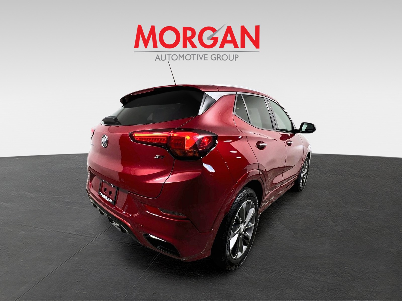 Used 2021 Red Buick Essence image 3