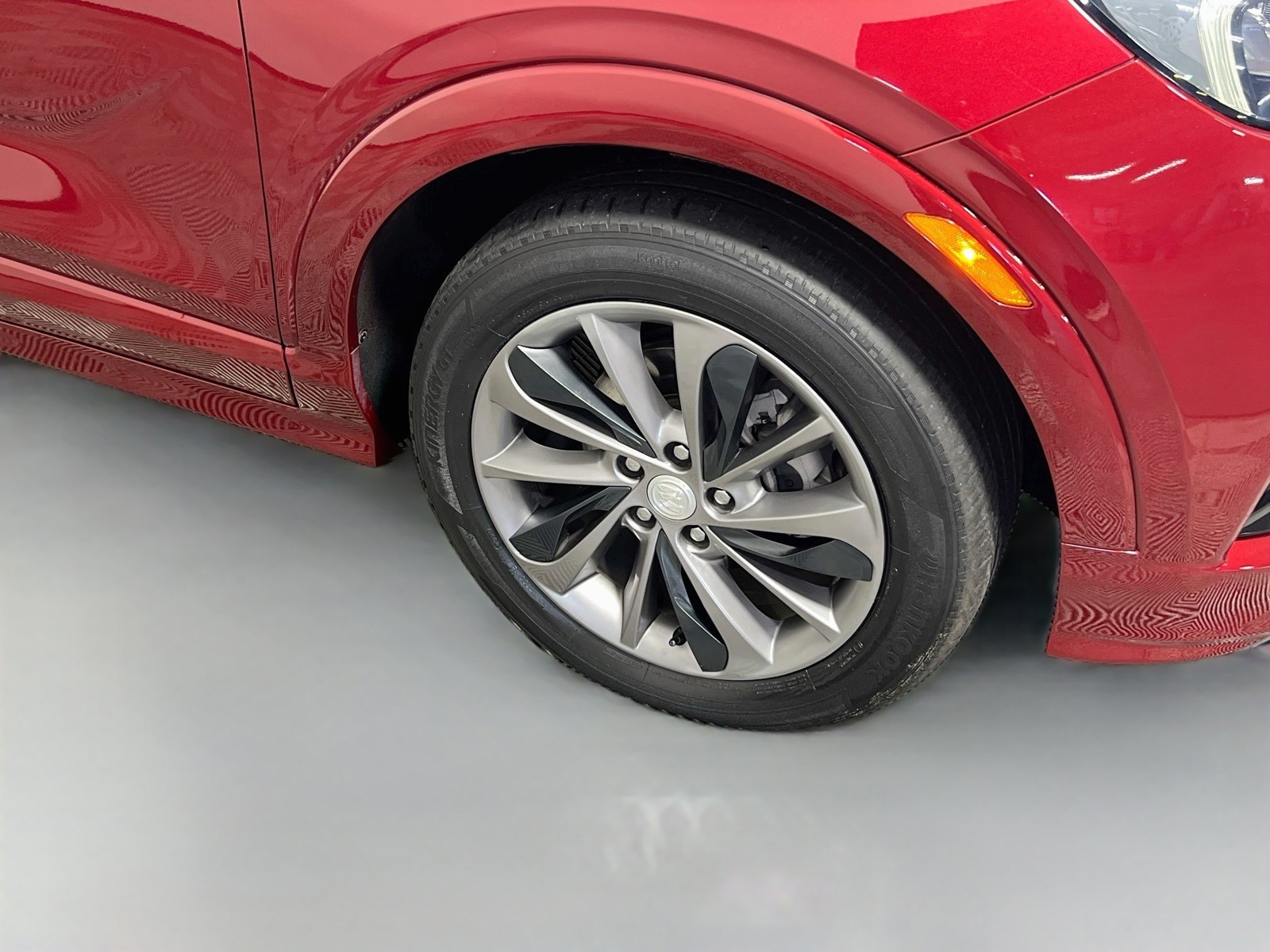 Used 2021 Red Buick Essence image 11