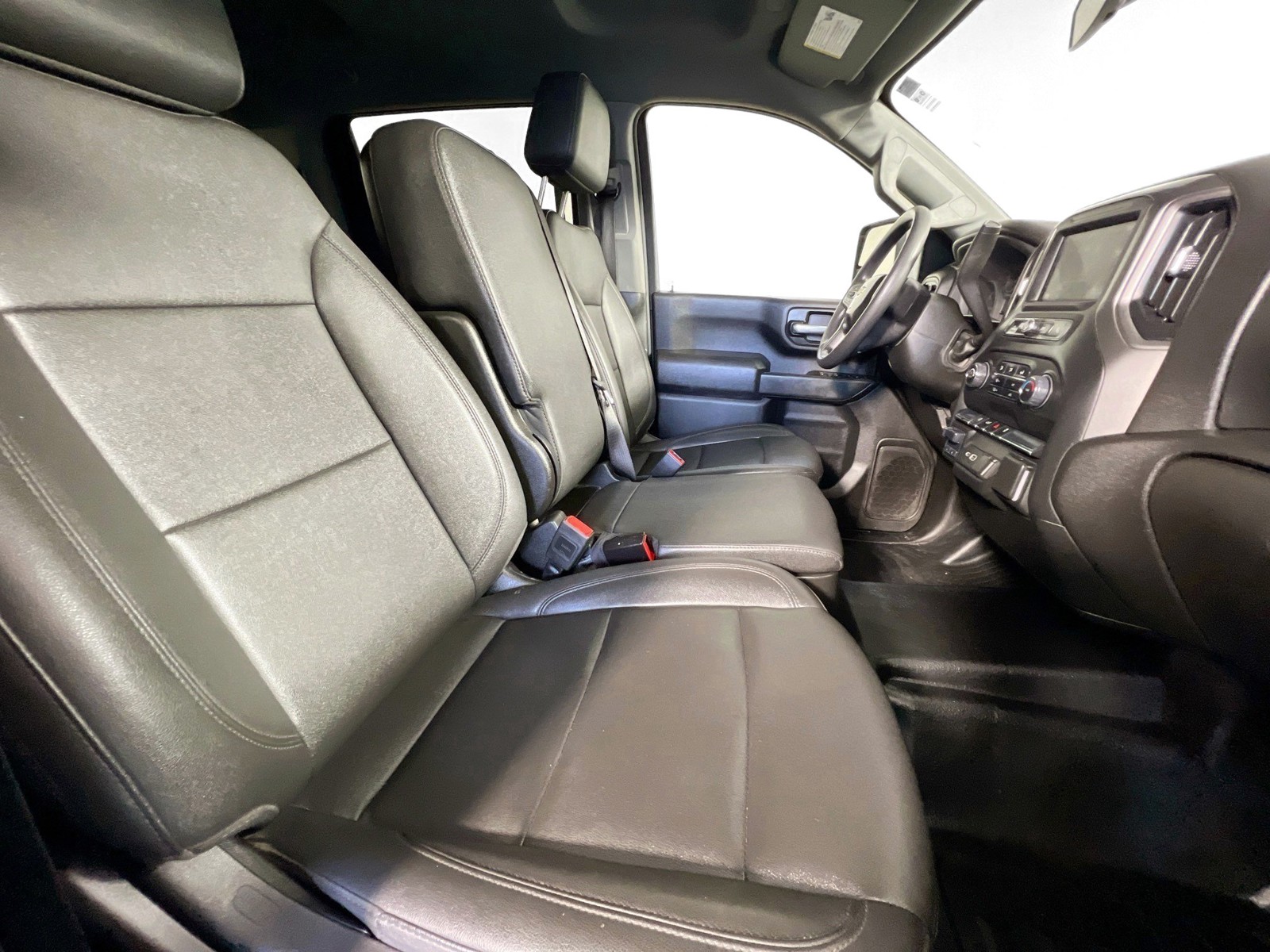 Used 2025 White Chevrolet Work Truck image 23