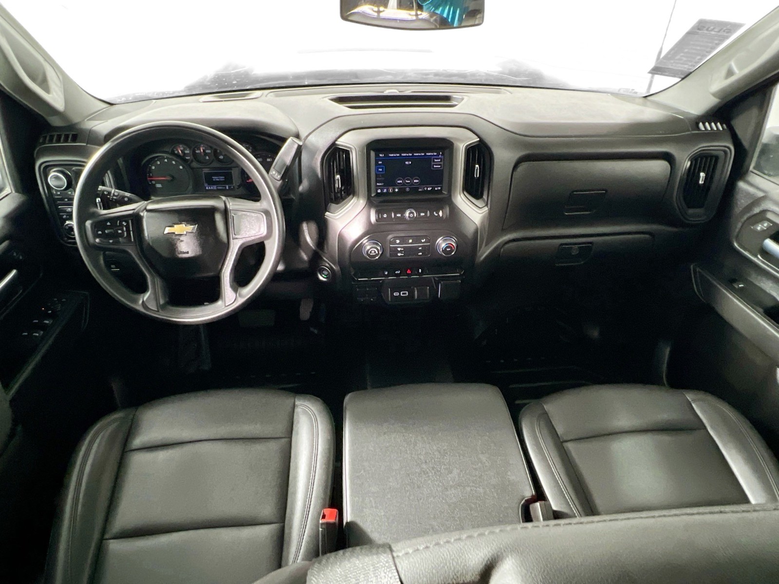 Used 2025 White Chevrolet Work Truck image 22