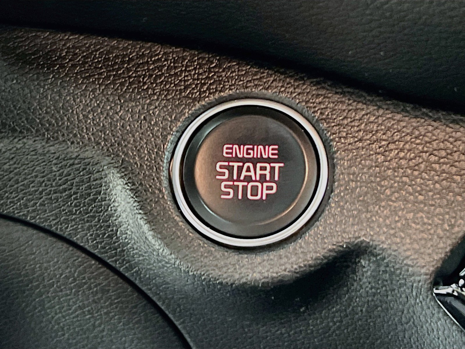 Used 2023 White Kia GT-Line image 20