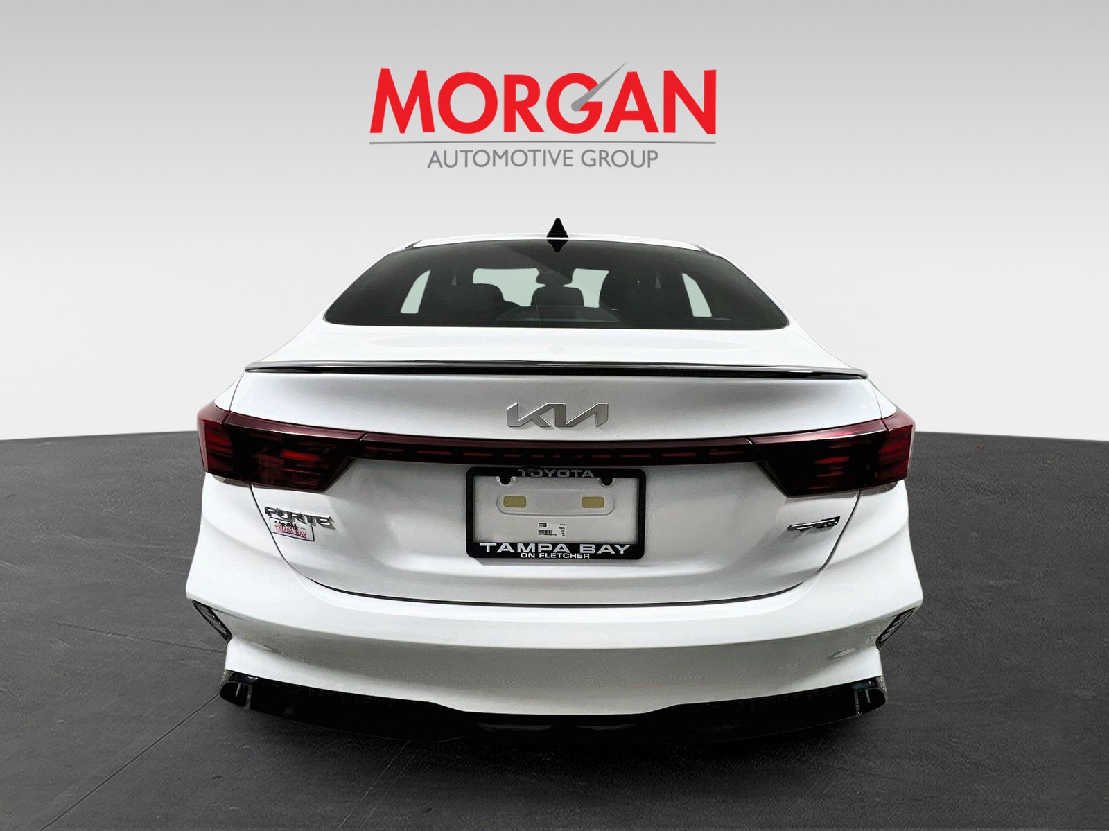 Used 2023 White Kia GT-Line image 4