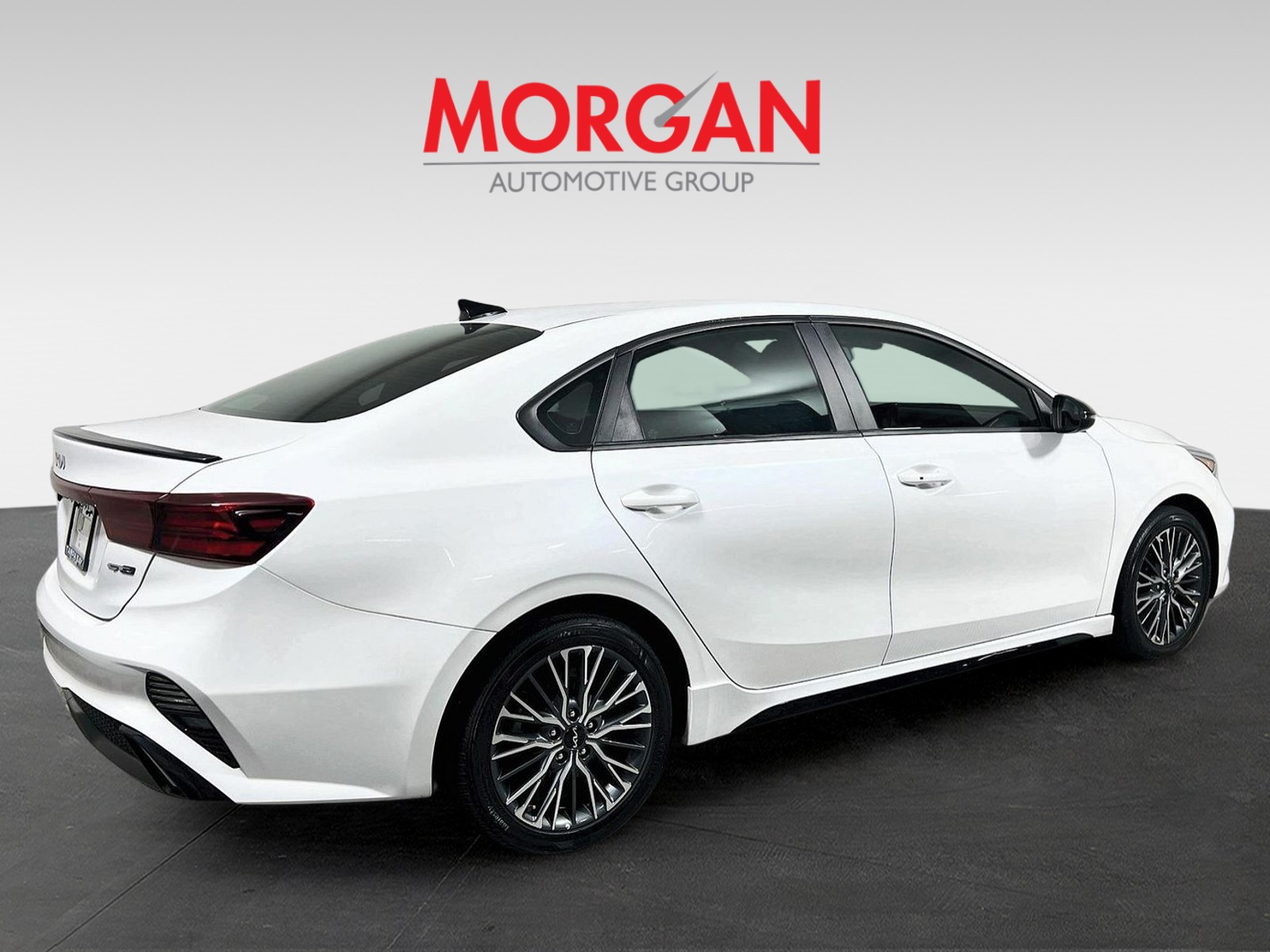 Used 2023 White Kia GT-Line image 3