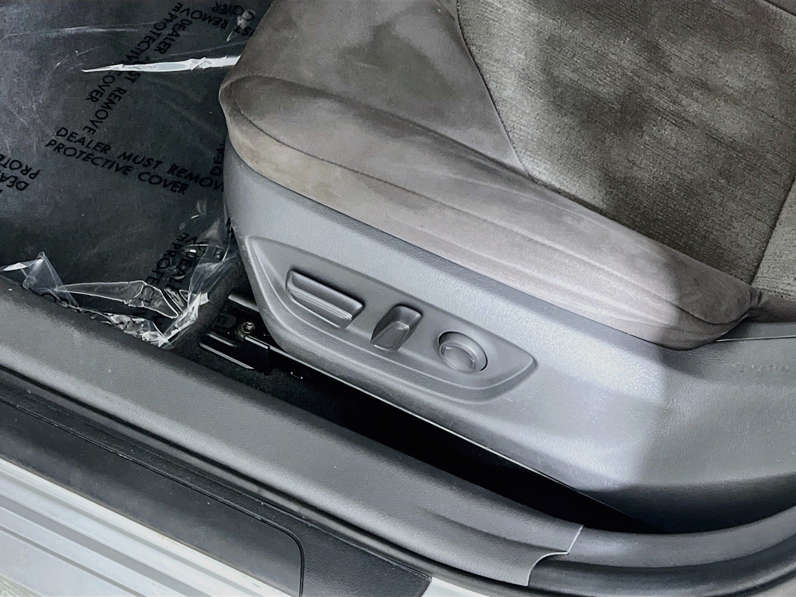 Used 2019 Silver Toyota LE image 13