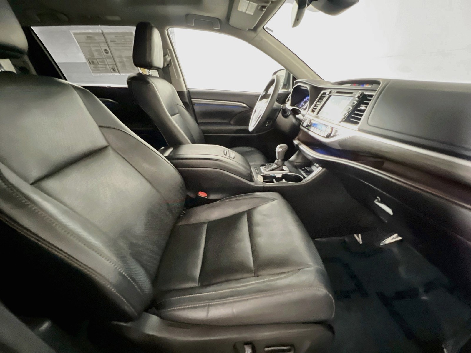 Used 2017 Black Toyota Limited image 28