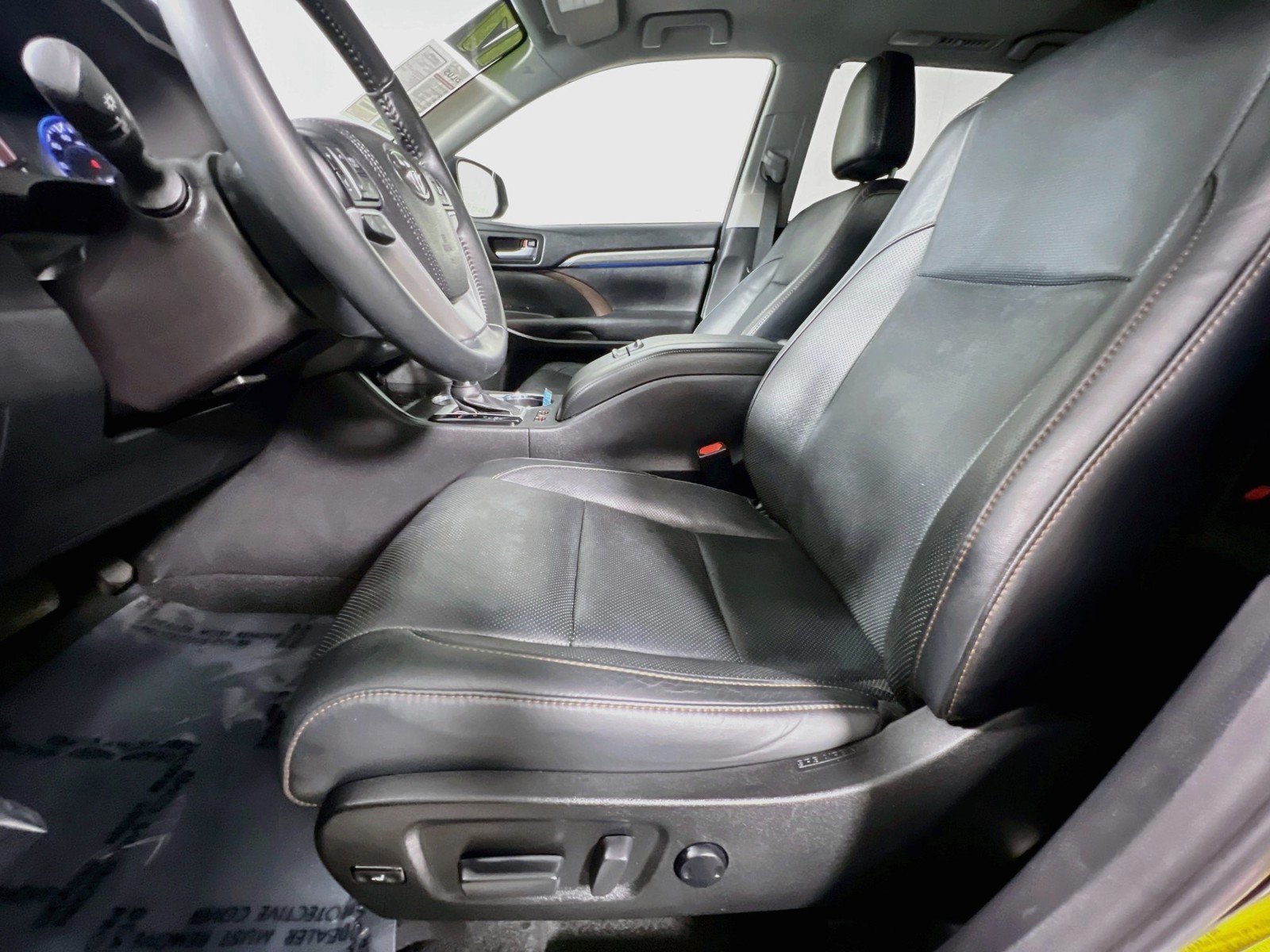 Used 2017 Black Toyota Limited image 12