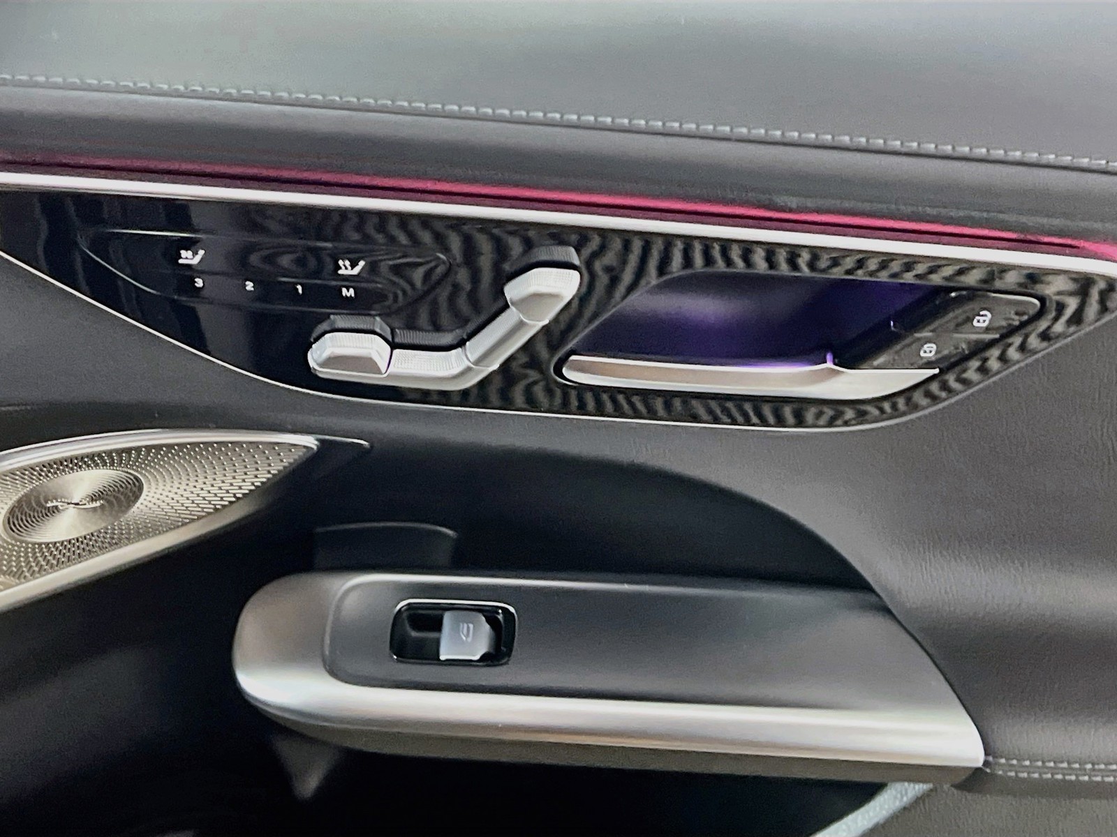 Used 2024 Black Mercedes-Benz C 300 image 29