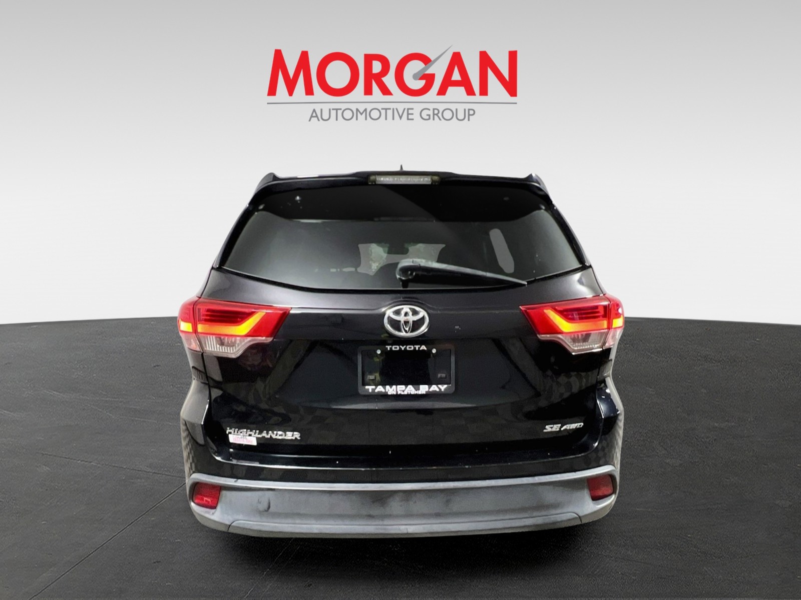 Used 2018 Black Toyota SE image 4