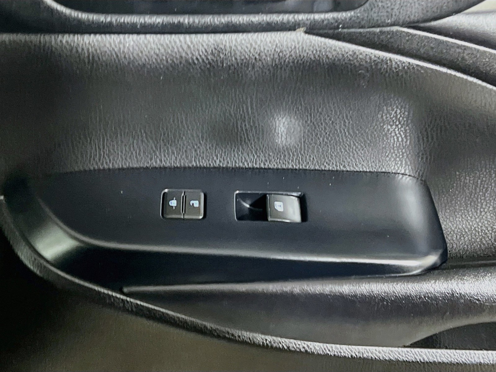 Used 2018 Black Toyota SE image 29