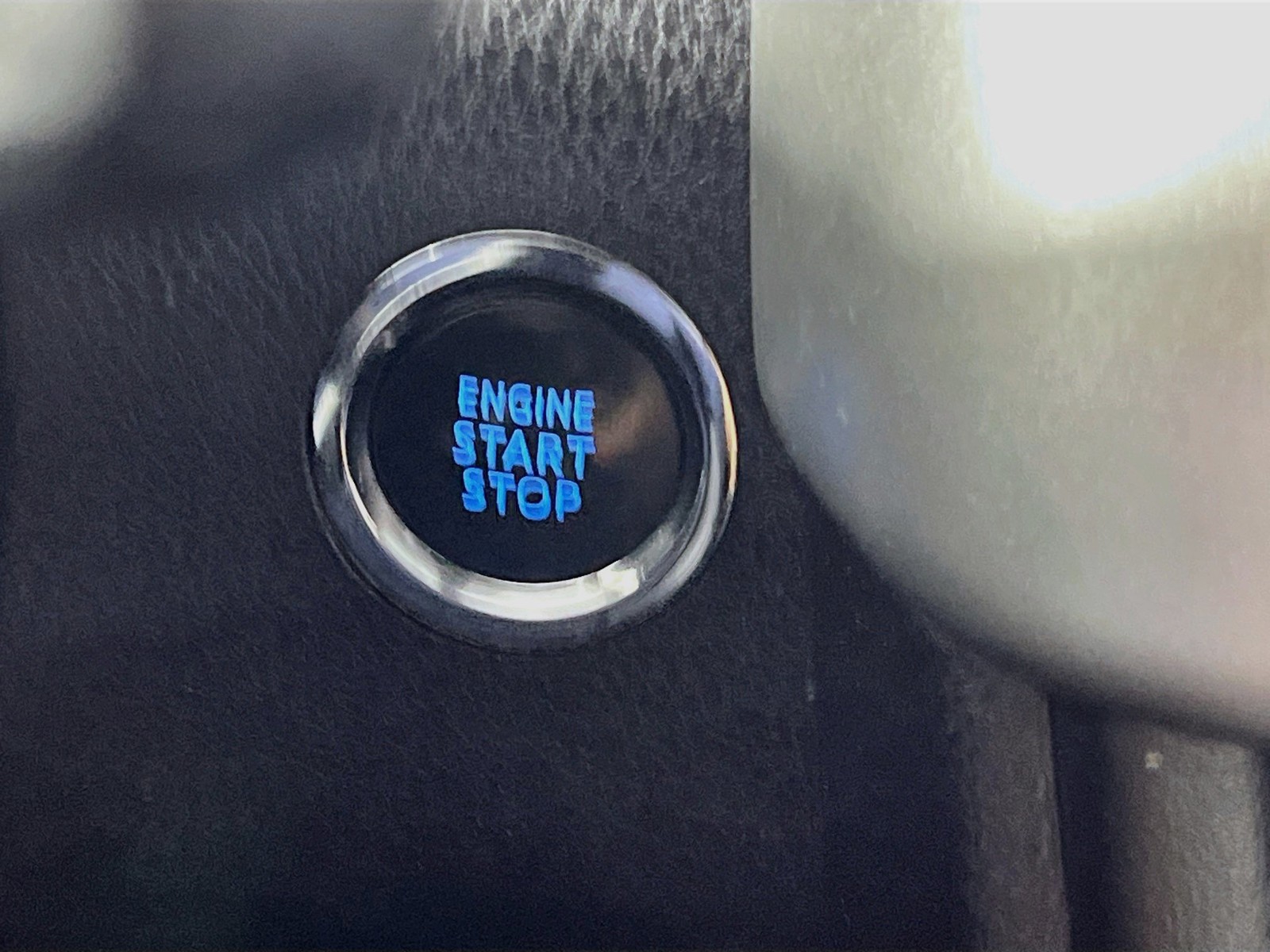 Used 2018 Black Toyota SE image 20