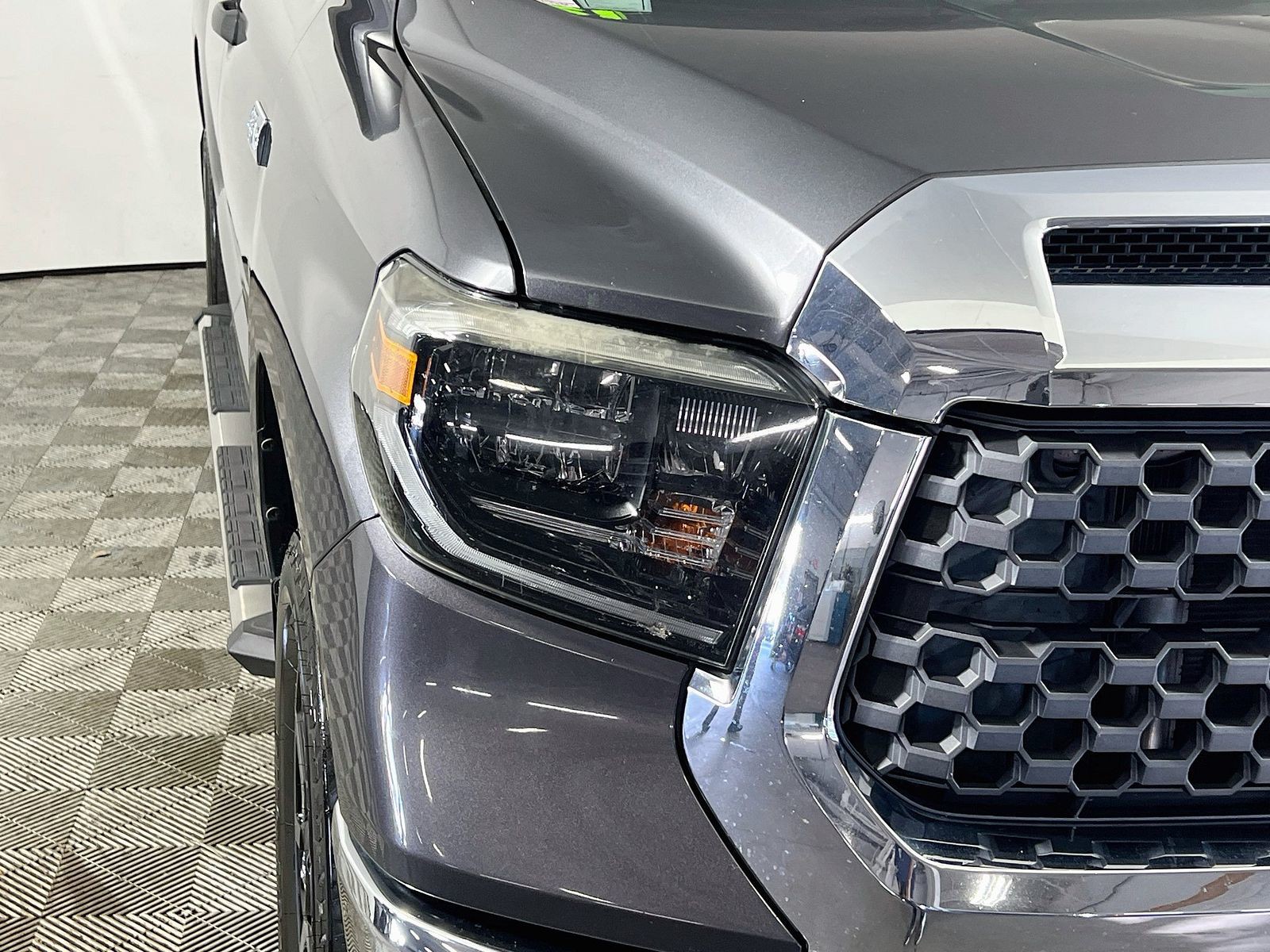 Used 2021 Gray Toyota SR5 image 9
