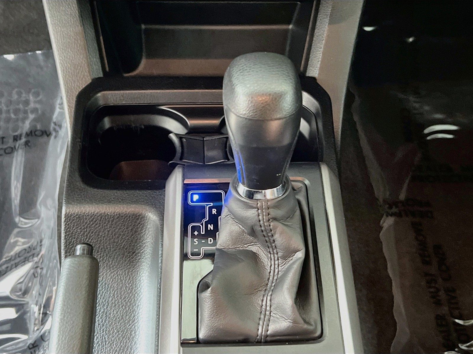 Used 2022 White Toyota SR5 image 19