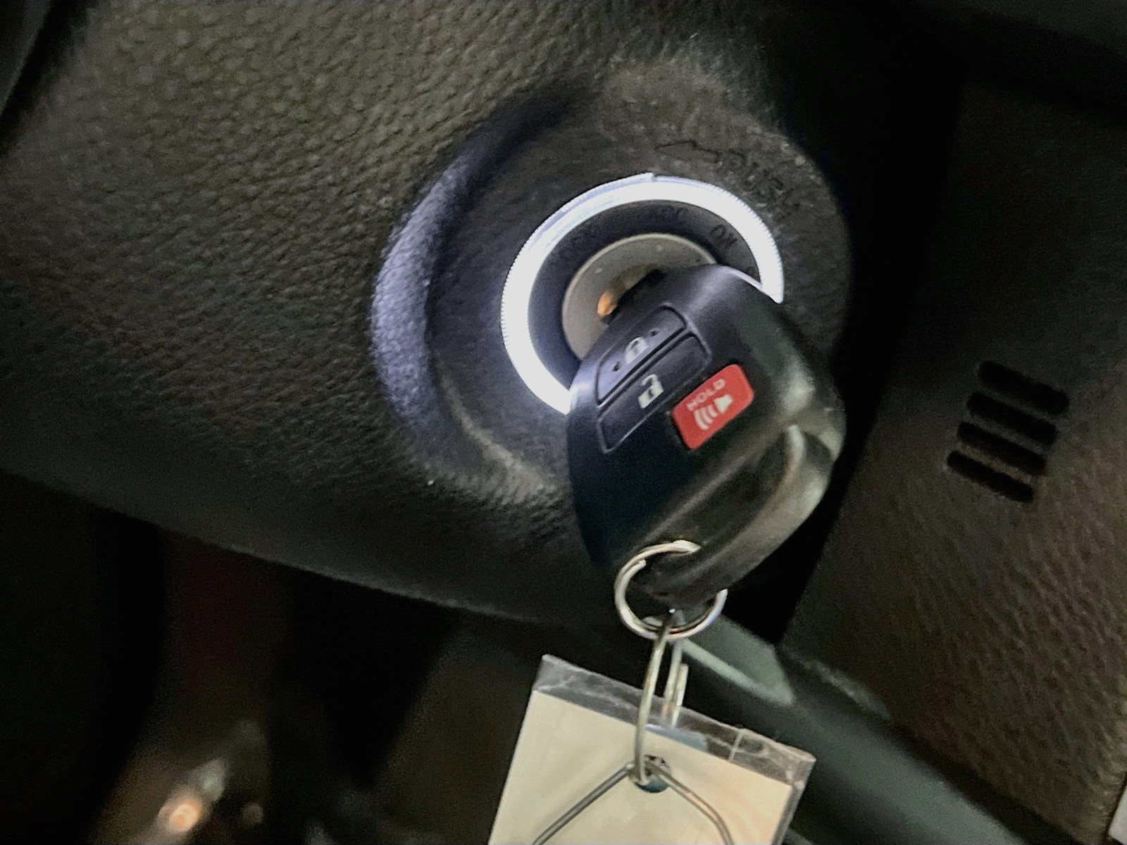 Used 2022 White Toyota SR5 image 30