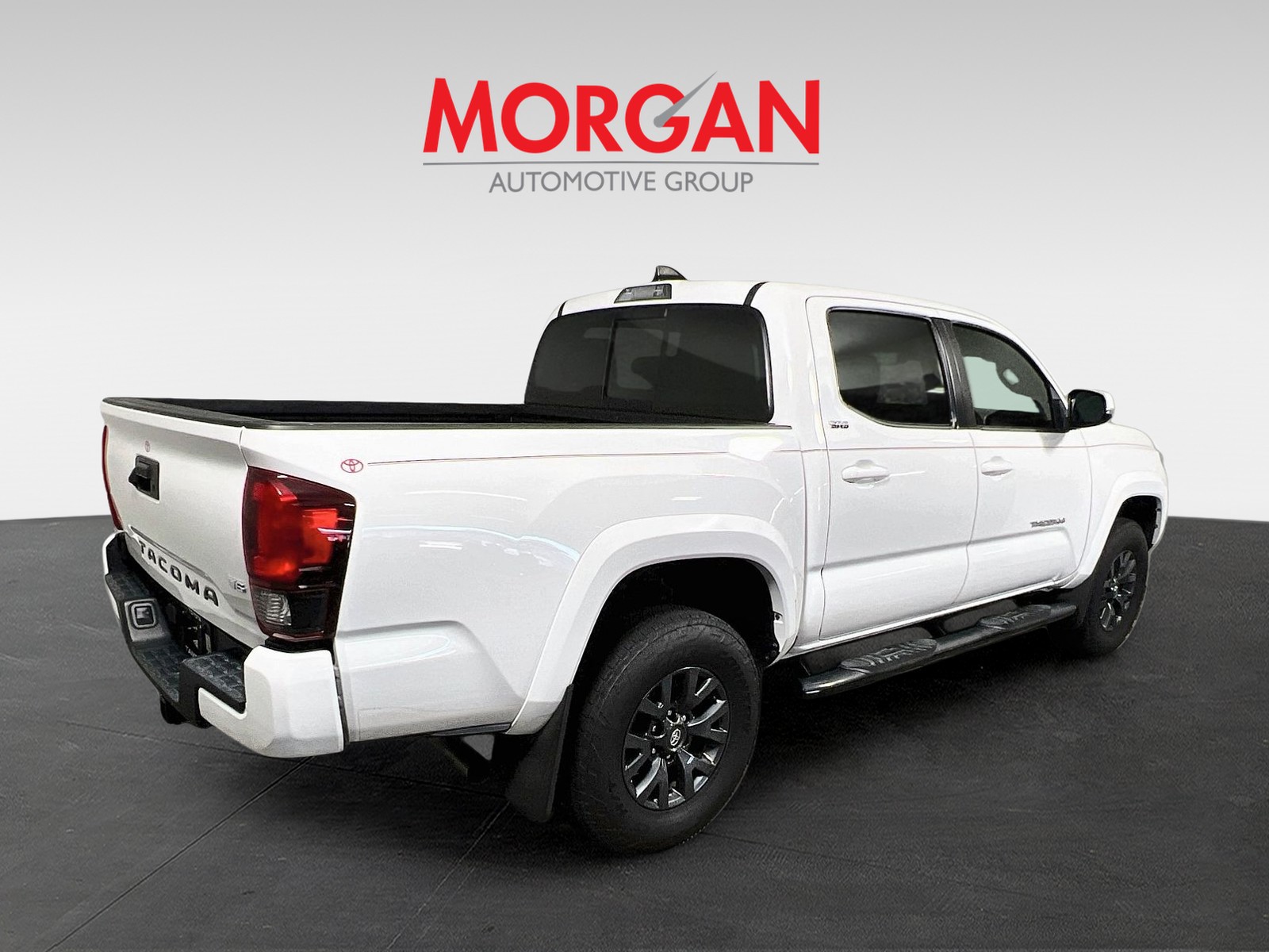 Used 2022 White Toyota SR5 image 3