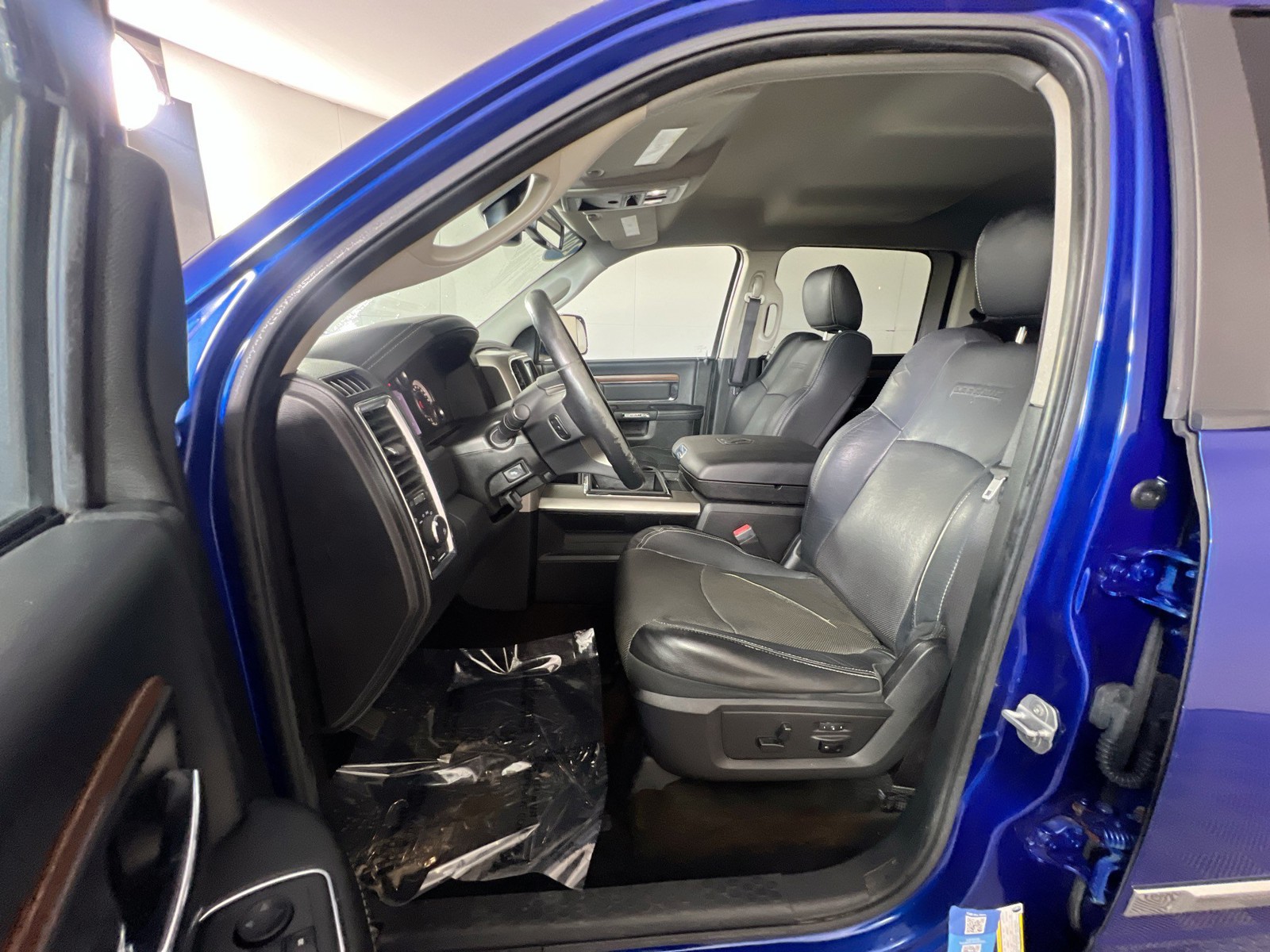 Used 2014 Blue Ram Laramie image 14
