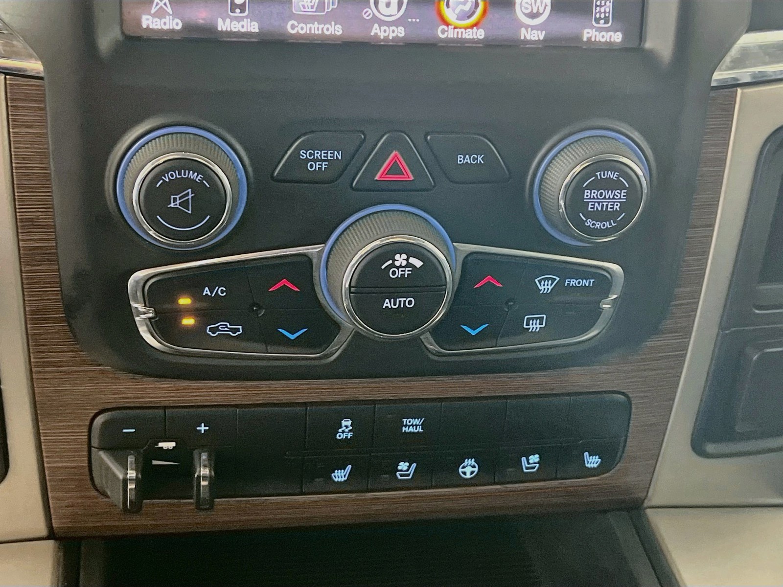 Used 2014 Blue Ram Laramie image 23