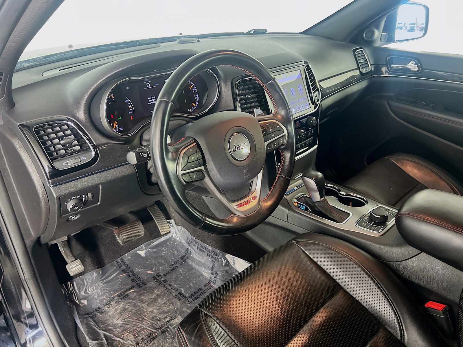 Used 2020 Black Jeep Trailhawk image 11