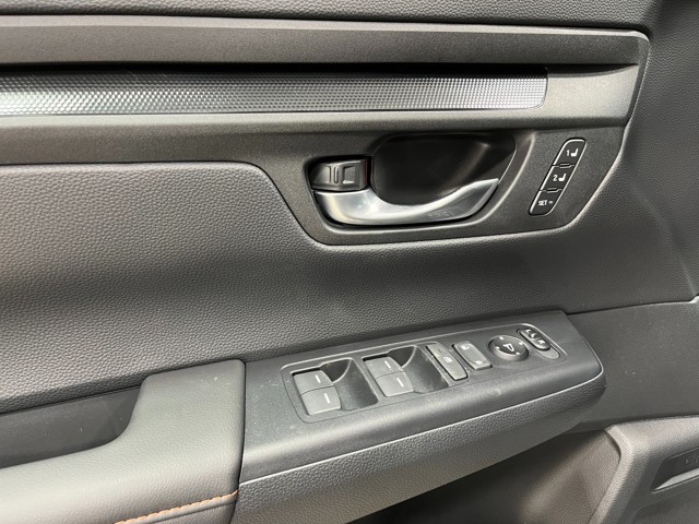 2025 Honda CR-V Sport-L - Photo 14