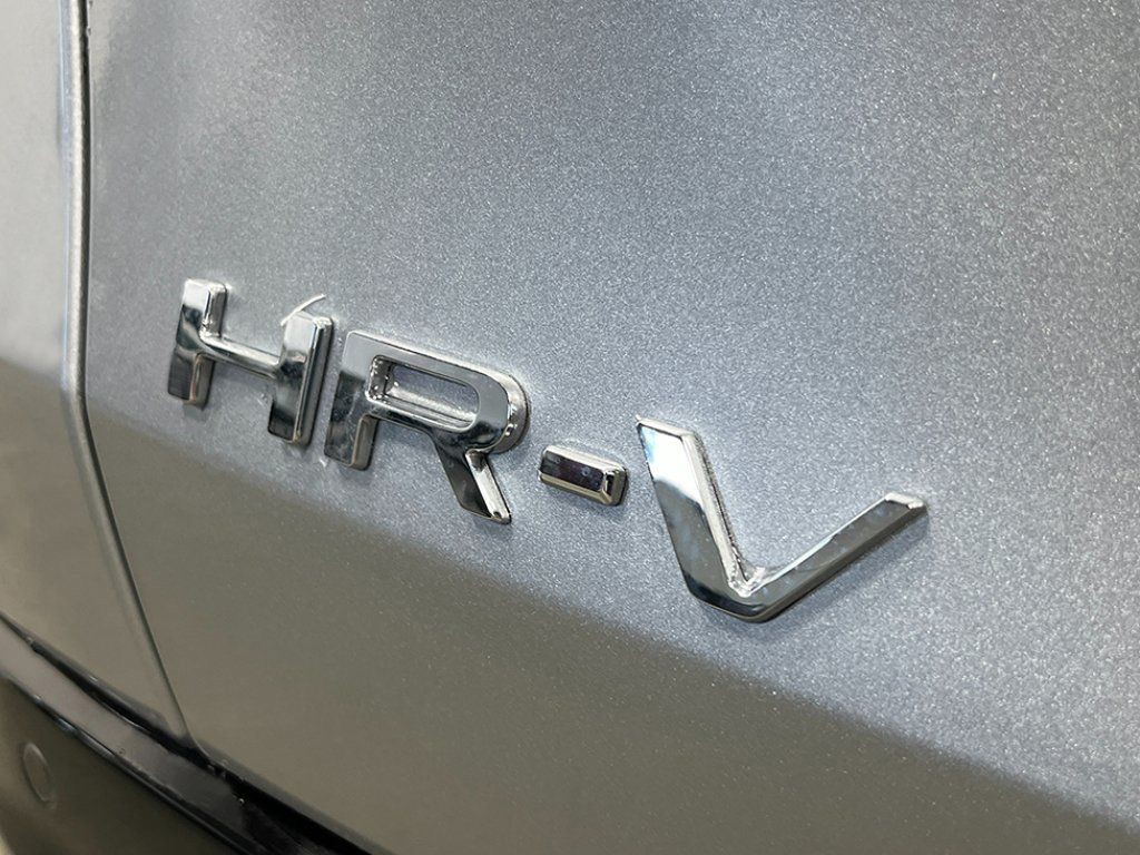 New 2027 Solar Silver Metallic Honda EX-L image 9