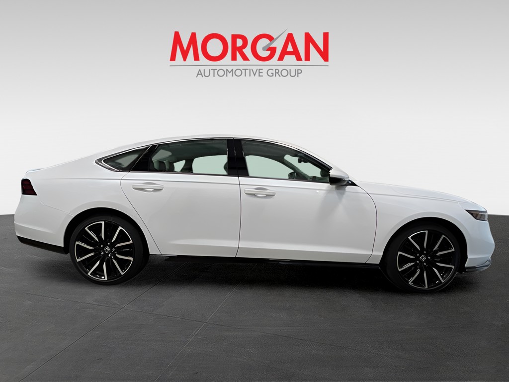 New 2026 Platinum White Pearl Honda Touring image 3