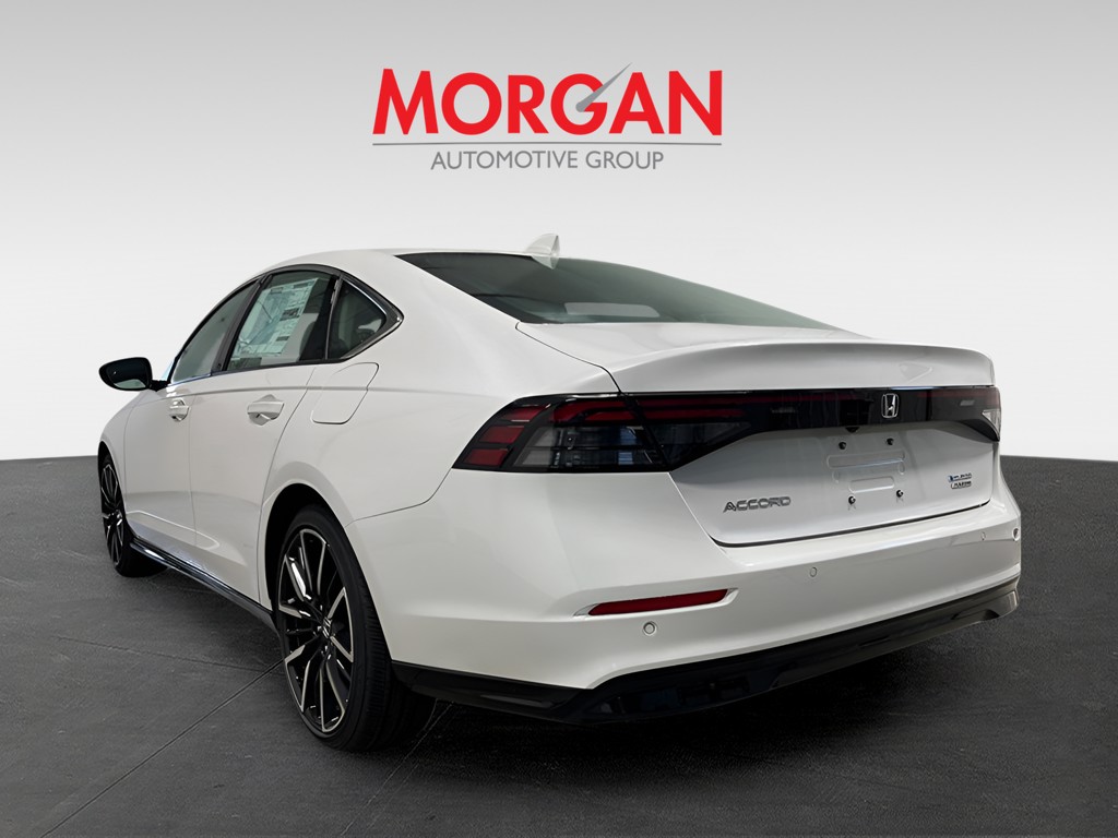 New 2026 Platinum White Pearl Honda Touring image 7