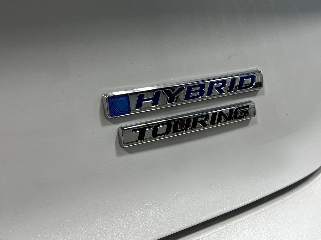 New 2026 Platinum White Pearl Honda Touring image 10