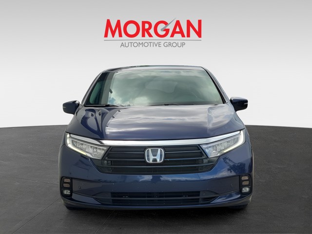 Used 2021 Obsidian Blue Pearl Honda Touring image 2