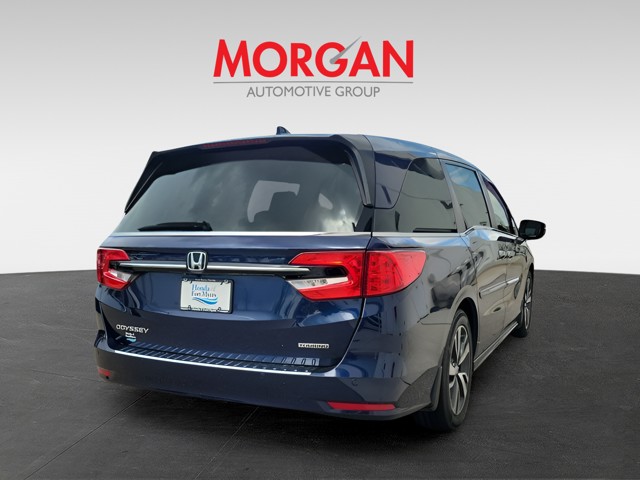 Used 2021 Obsidian Blue Pearl Honda Touring image 6