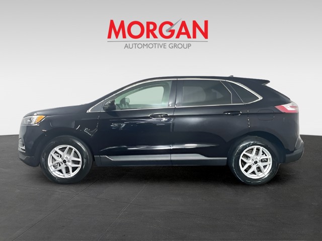 Used 2024 Agate Black Metallic Ford SEL image 6