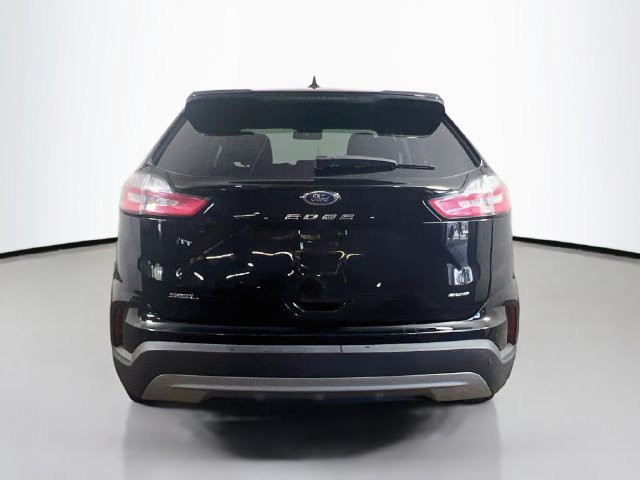 Used 2024 Agate Black Metallic Ford SEL image 23