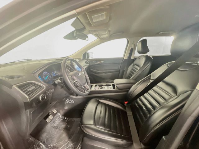 Used 2024 Agate Black Metallic Ford SEL image 19