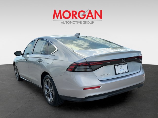 Certified Used 2024 Solar Silver Metallic Honda EX image 4