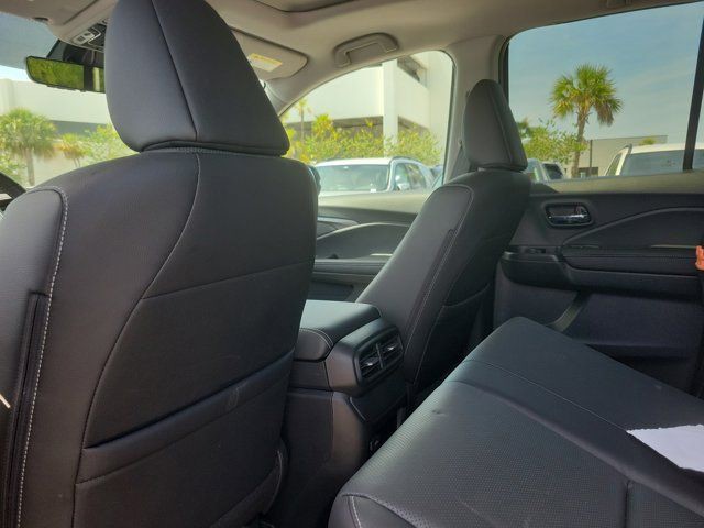 Used 2025 Crystal Black Pearl Honda RTL image 12