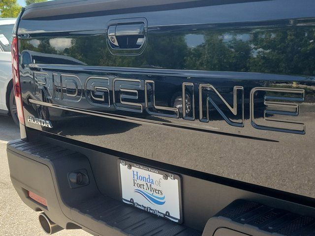 Used 2025 Crystal Black Pearl Honda RTL image 8